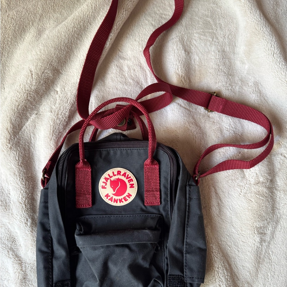 Kånken Black and Red Mini Backpack